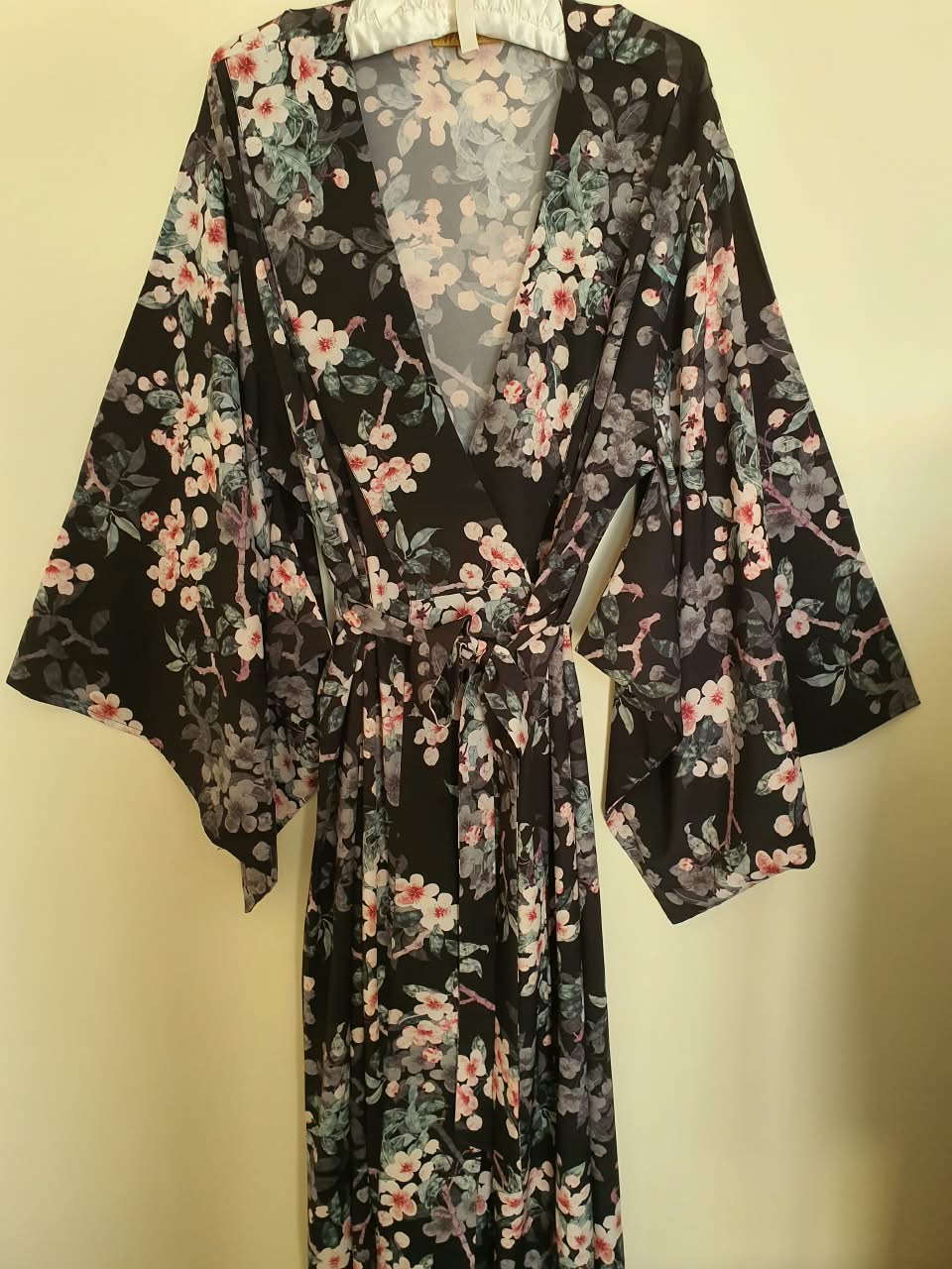 Floral Kimono Robe – Black